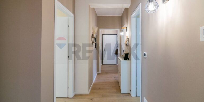 20251211190701-1004219-31