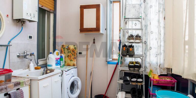 20251211195838-1010111-32