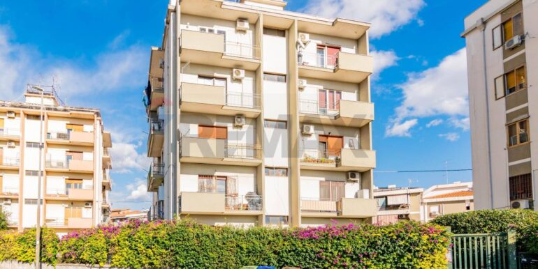 20251211205227-1010118-1