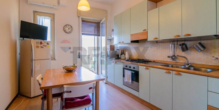 20251211205304-1010118-11