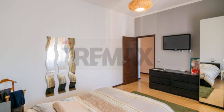 20251211205311-1010118-13