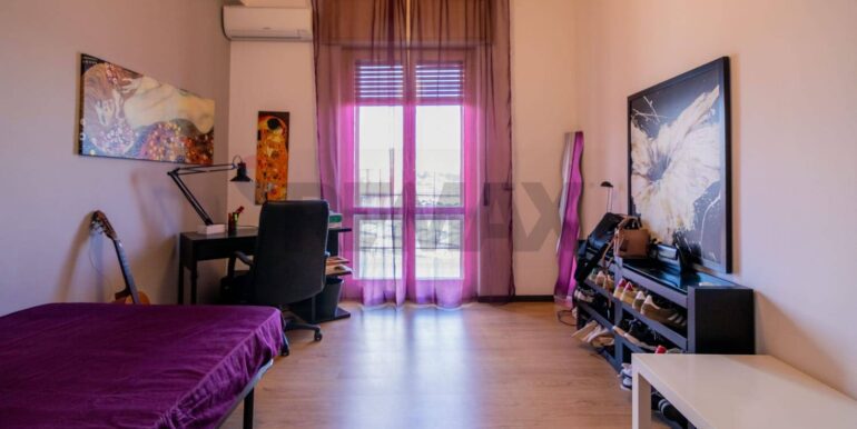 20251211205346-1010118-22