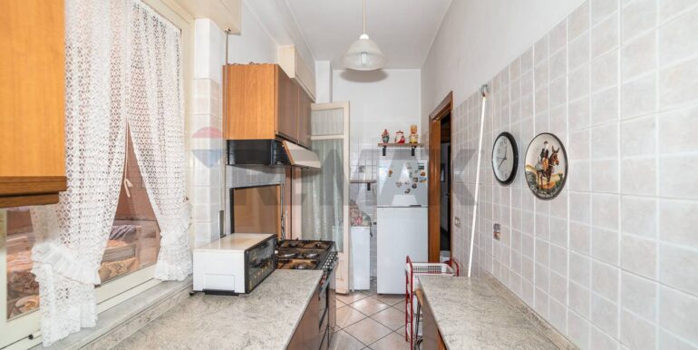 2025121121835-1009894-5