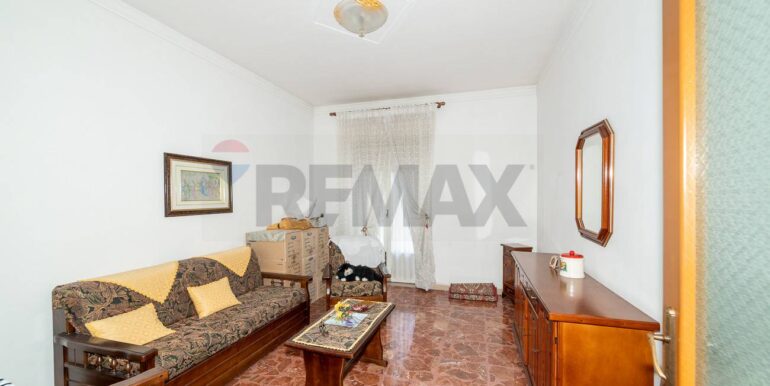 2025121121847-1009894-9