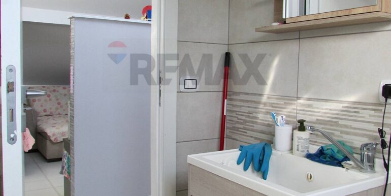 20251212113118-1010145-9