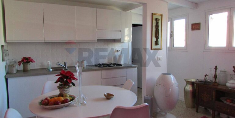 20251212115306-1010172-2