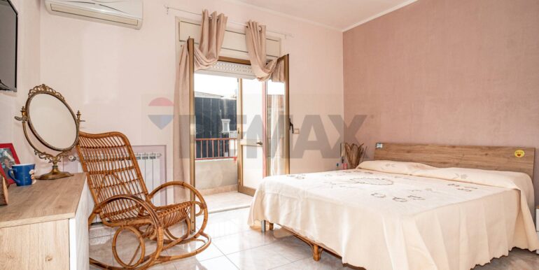 20251212131832-1010255-12