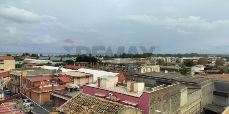 20251212143149-1010263-6