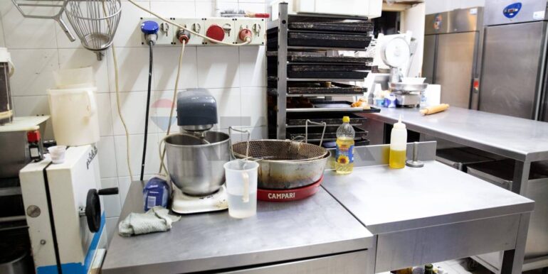 20251212200504-1010376-2