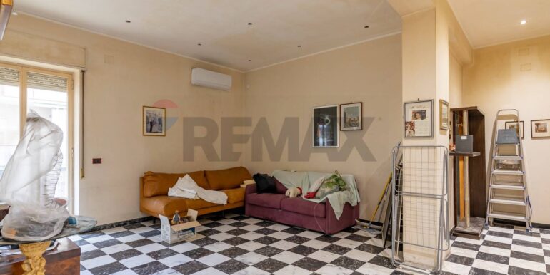 2025121294440-1006117-8