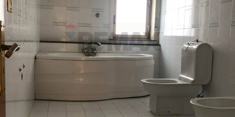 20251215115845-945299-31