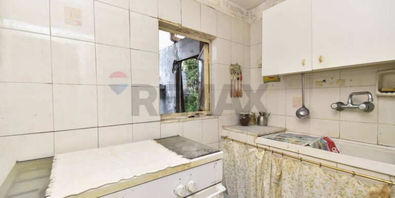 20251215184036-1010700-21