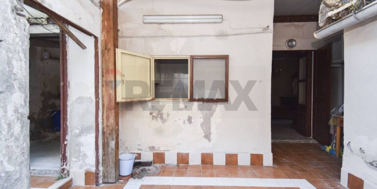 20251215184043-1010700-24