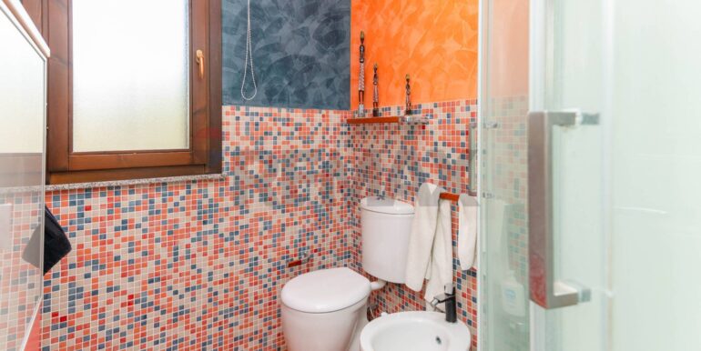 20251215201845-1010715-2