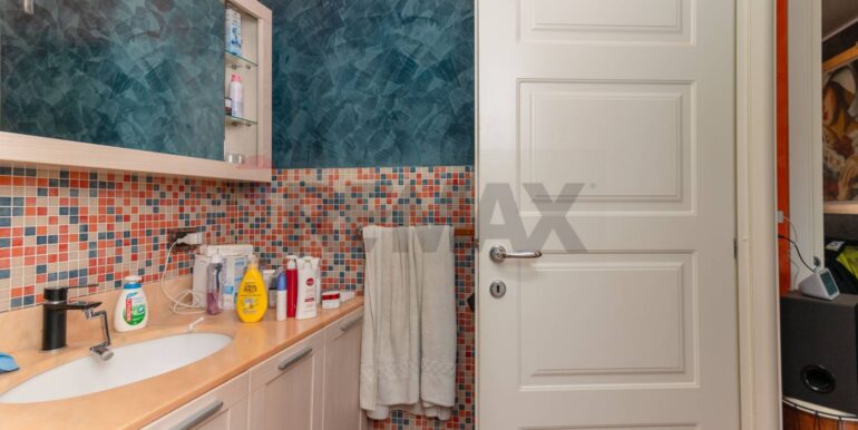 20251215201845-1010715-4