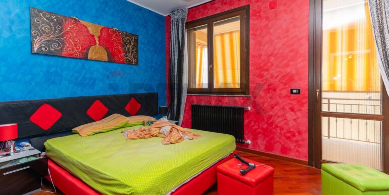 20251215201847-1010715-13