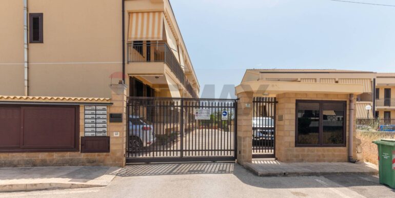 20251215201850-1010715-28