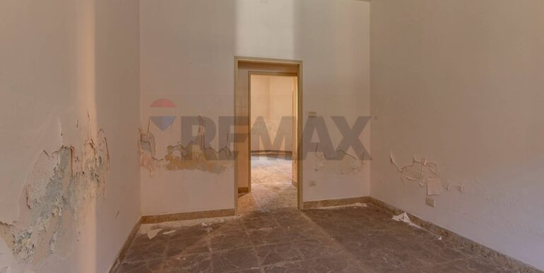 20251215220604-1010718-6