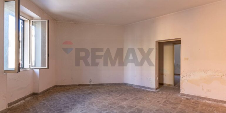 20251215220607-1010718-7