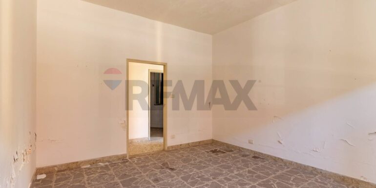 20251215220612-1010718-9