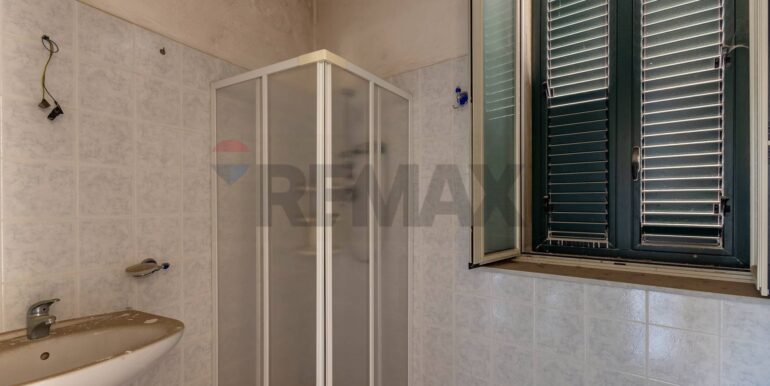 20251215220615-1010718-10