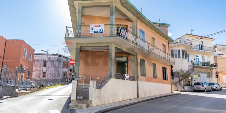 20251215220631-1010718-15