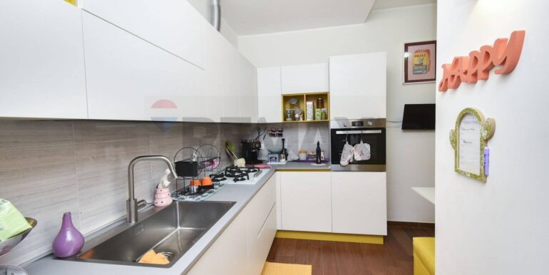 20251215223009-1010720-20