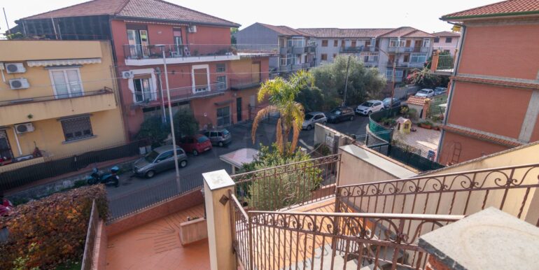 20251216102400-1006514-9