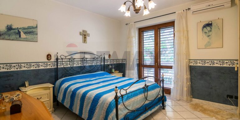 20251216111615-1010008-13