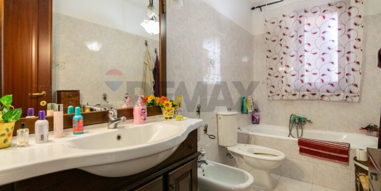 20251216111634-1010008-18