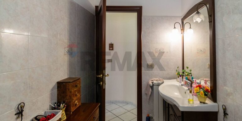 20251216111643-1010008-20