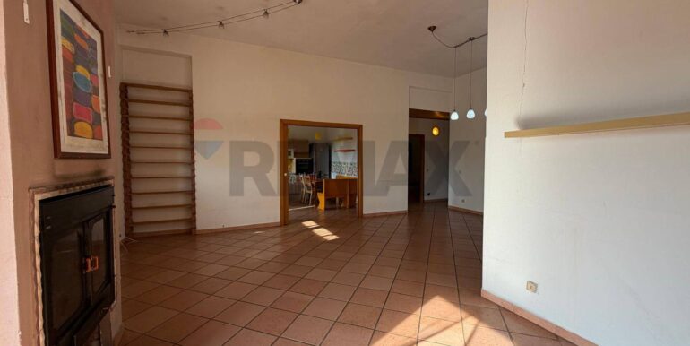 20251218154531-1011311-12