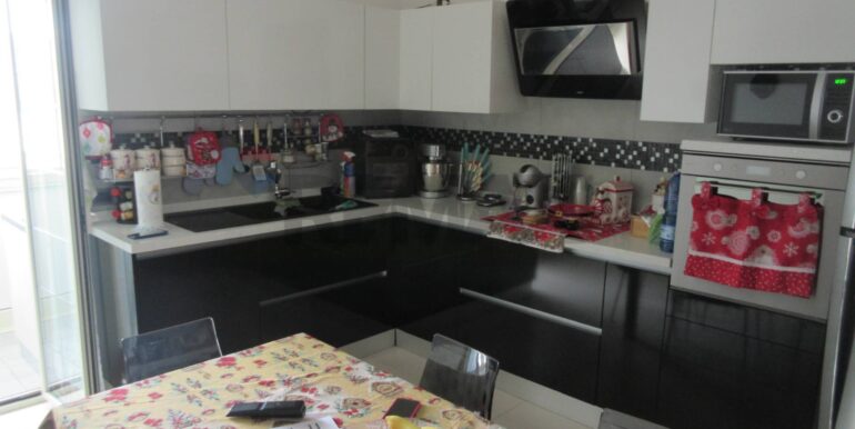 20251218162701-1010391-16