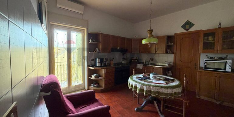 20251219120307-1011429-1