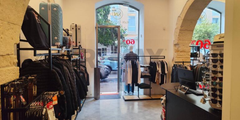 20251219174927-1011500-3