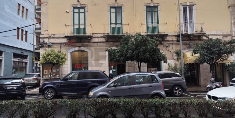 20251219175001-1011500-11