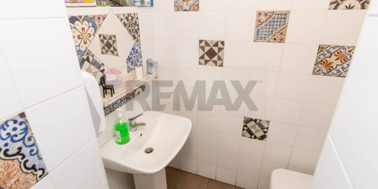 20251220113824-1011557-12