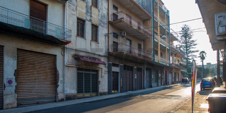 20251221115000-1011578-2