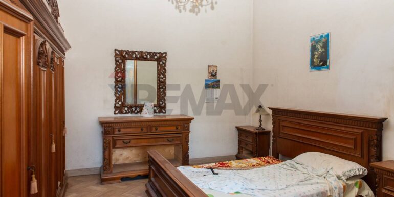 20251221115204-1011578-24