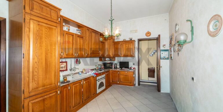 20251221115532-1011577-6