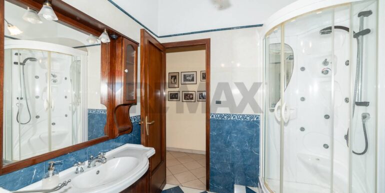 20251221115559-1011577-16