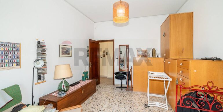 20251221115605-1011577-18