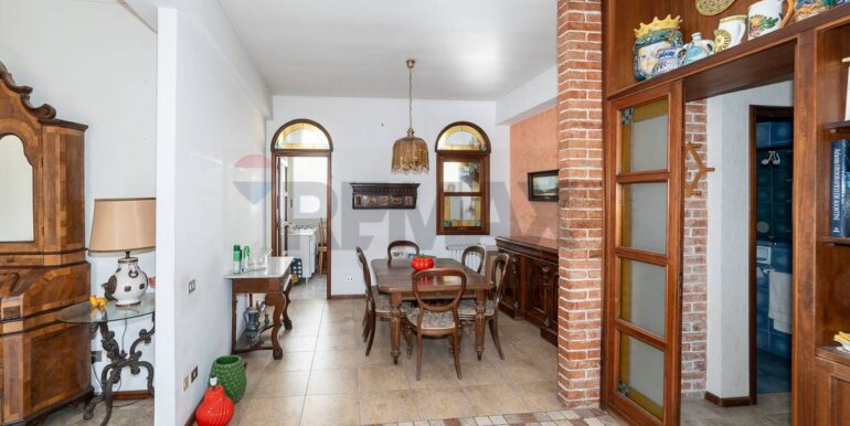 20251222101255-1005860-4