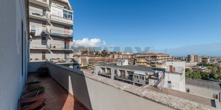 20251222101316-1005860-11