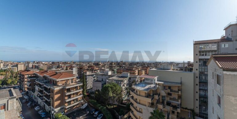 20251222101321-1005860-13