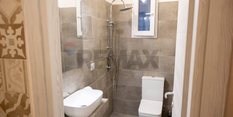 20251222111529-1011611-18