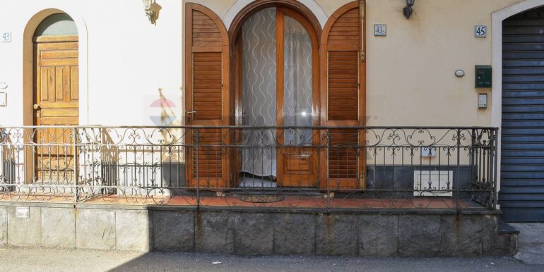 20251222114907-1011635-2