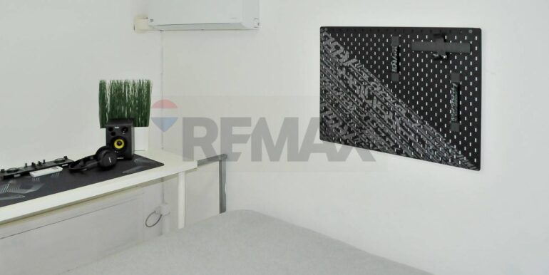 20251222114909-1011635-21