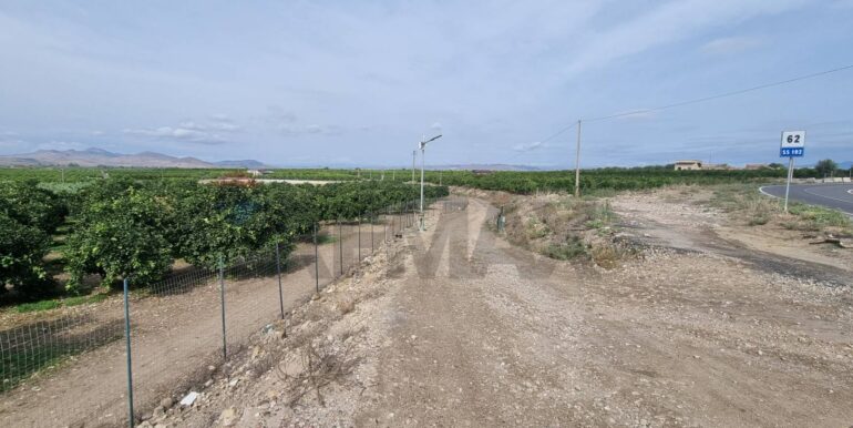 20251222115649-1011603-6