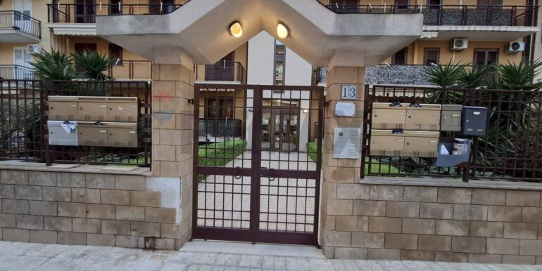 20251222115701-1011620-2